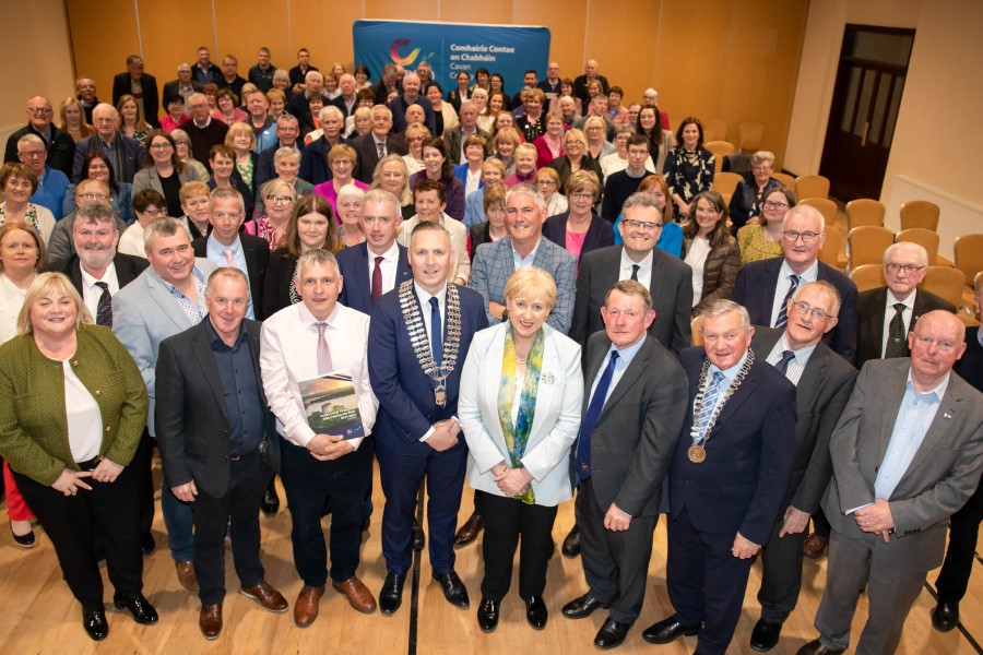 Minister Heather Humphreys TD and Cathaoirleach Cllr Philip Brady are pictured following the announcement of €141,345 in Local Enhancement Programme funding with fellow councillors, council staff, and representatives of the county’s community and voluntary sector including 78 groups who received funding on the night. PHOTO: Sheila Rooney