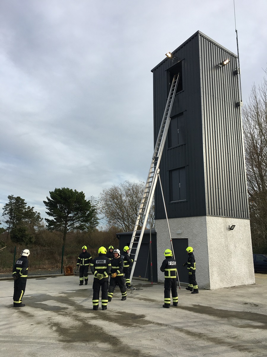 New recruits practice pitching the 13.5 meter ladder