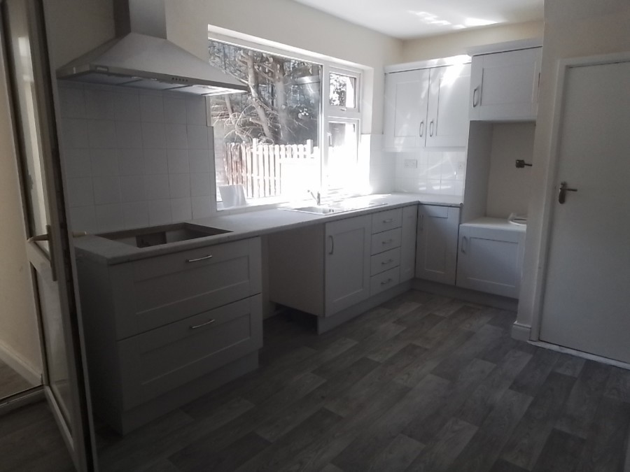 8 Railway Road, Killeshandra, kitchen