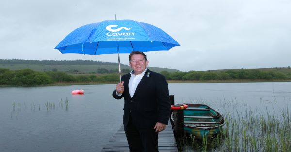 Minister O'Brien - Gowlan Water Scheme600x315